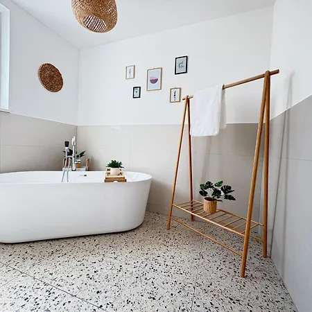 فيلة Storija سبليت