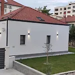 Villa Storija *